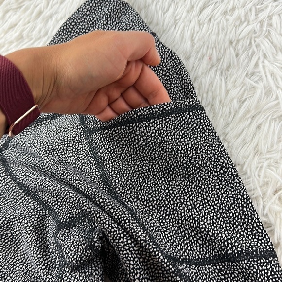 Lululemon Tight Stuff Tight II Chakra Print Alpine White Black - Picture 5 of 7